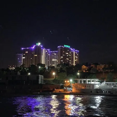 у моря аркадия 公寓 *